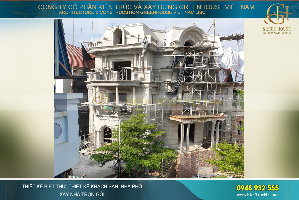 Công trình biệt thự tân cổ điển 4 tầng tại Sài Gòn đang được đi vào hoàn thiện